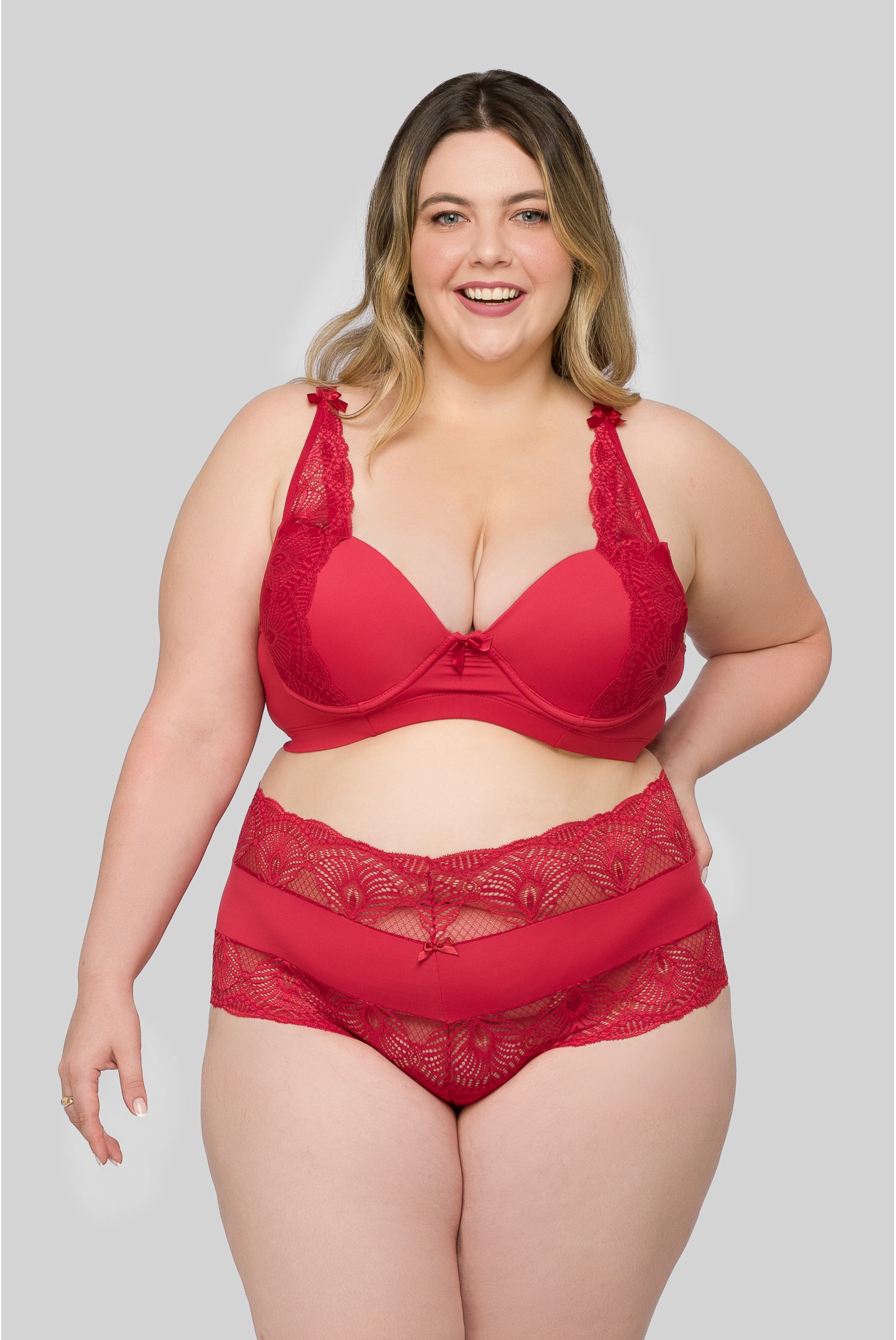 CONJUNTO DE LINGERIE PLUS SIZE BELLA