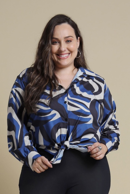 Camisa de seda online feminina plus size