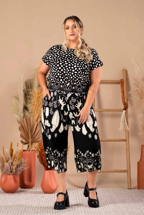 Calça pantacourt estampada plus hot sale size
